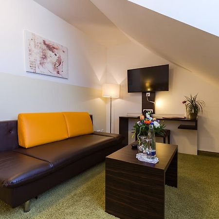 Hotel Arooma Erding Kültér fotó