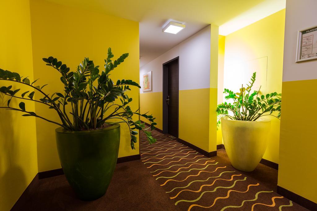 Hotel Arooma Erding Kültér fotó