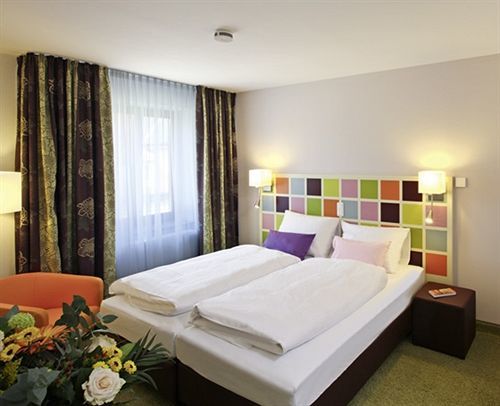 Hotel Arooma Erding Kültér fotó