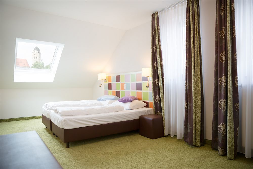 Hotel Arooma Erding Kültér fotó