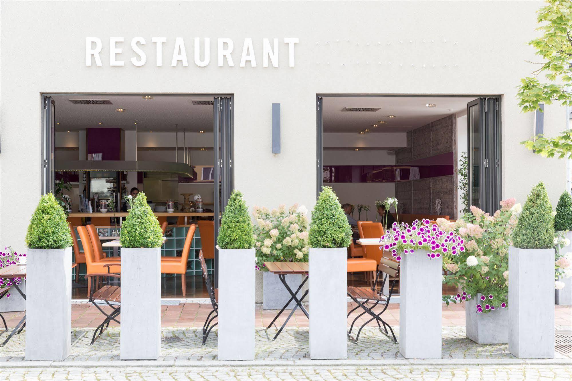 Hotel Arooma Erding Kültér fotó