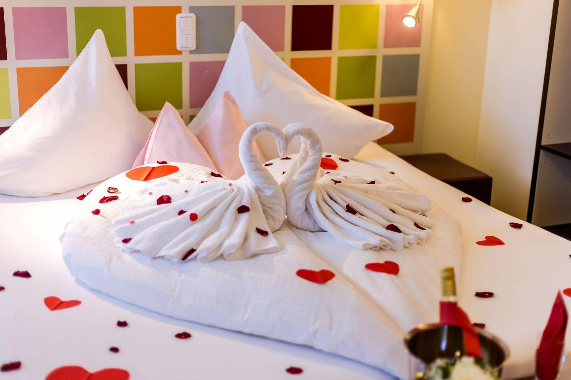 Hotel Arooma Erding Kültér fotó