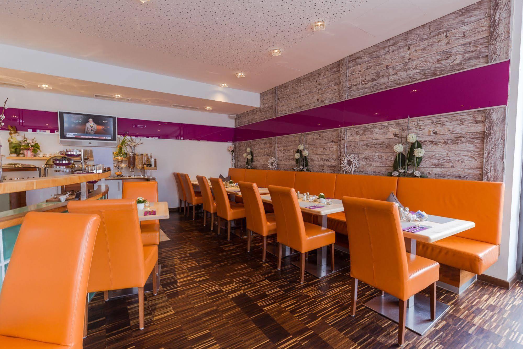 Hotel Arooma Erding Kültér fotó