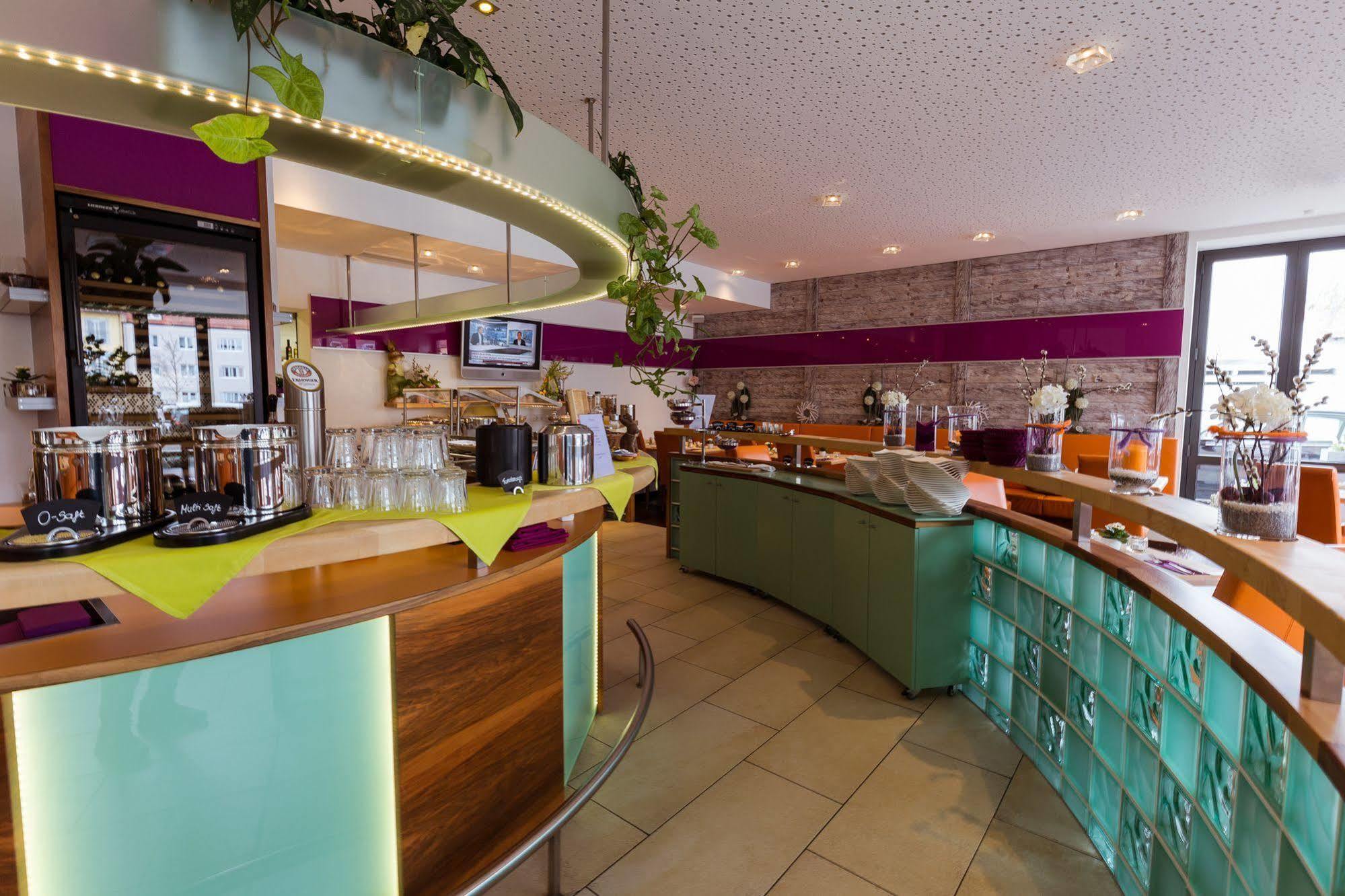 Hotel Arooma Erding Kültér fotó