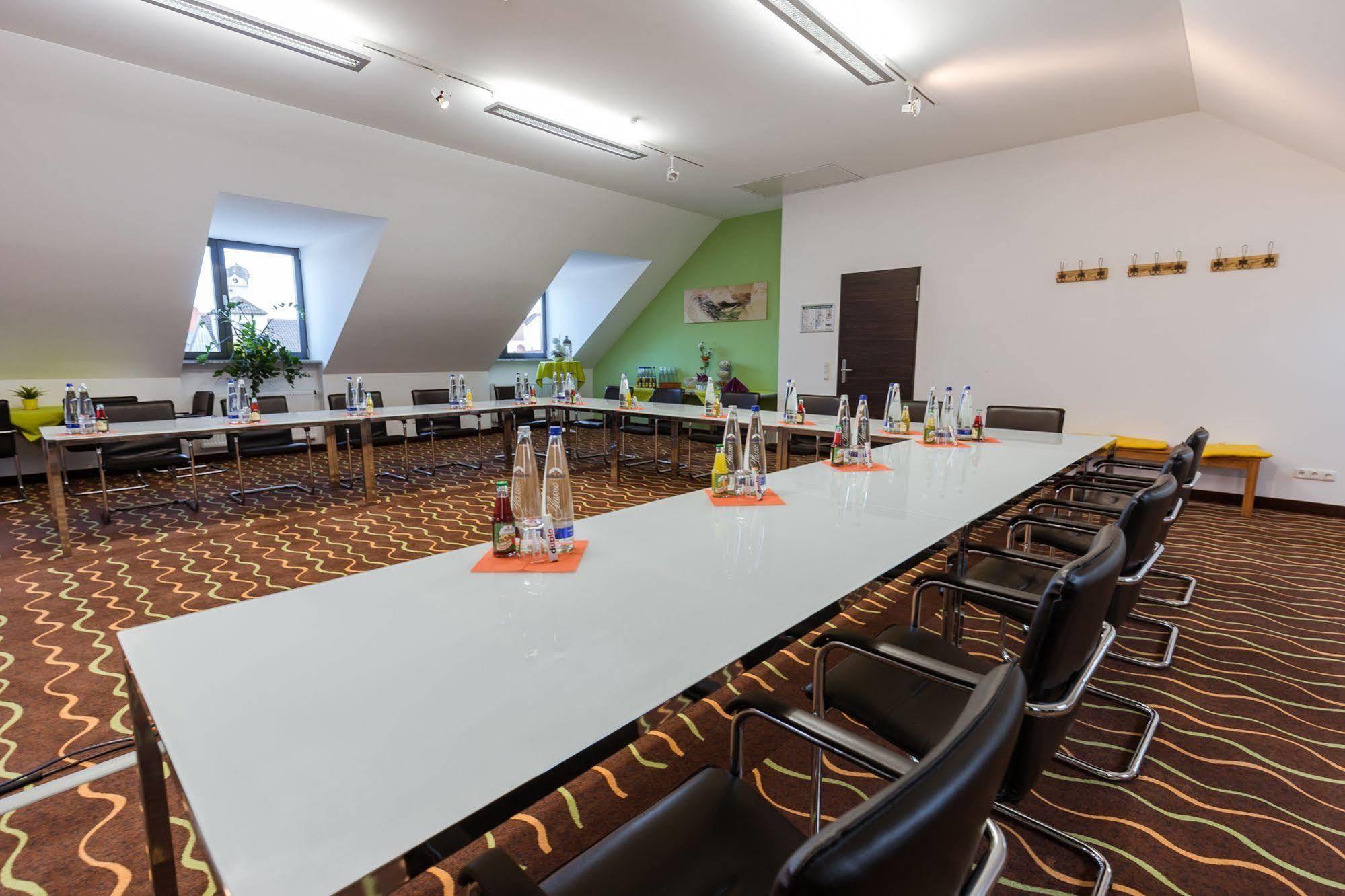 Hotel Arooma Erding Kültér fotó
